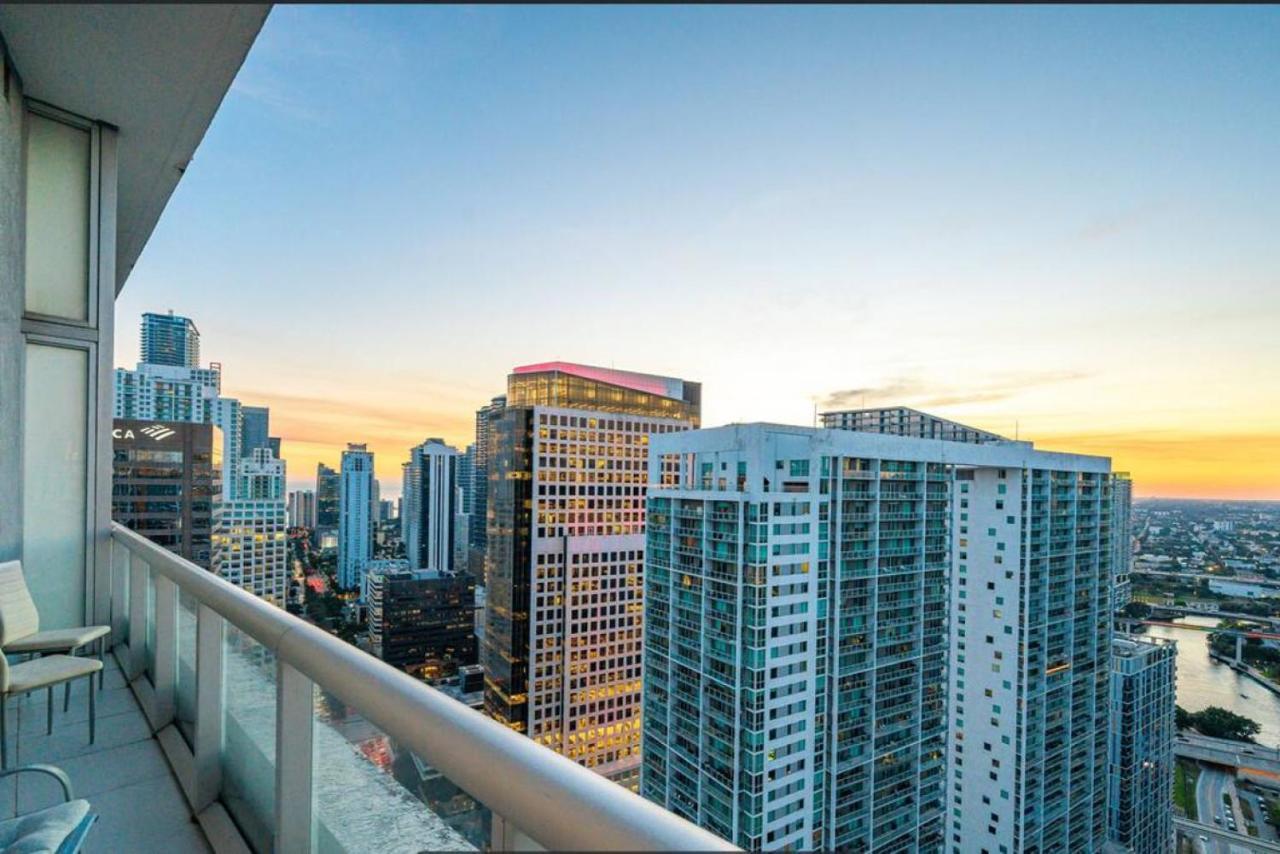 Beautiful One Bedroom Condo 16Ft Ceilings At The W マイアミ エクステリア 写真